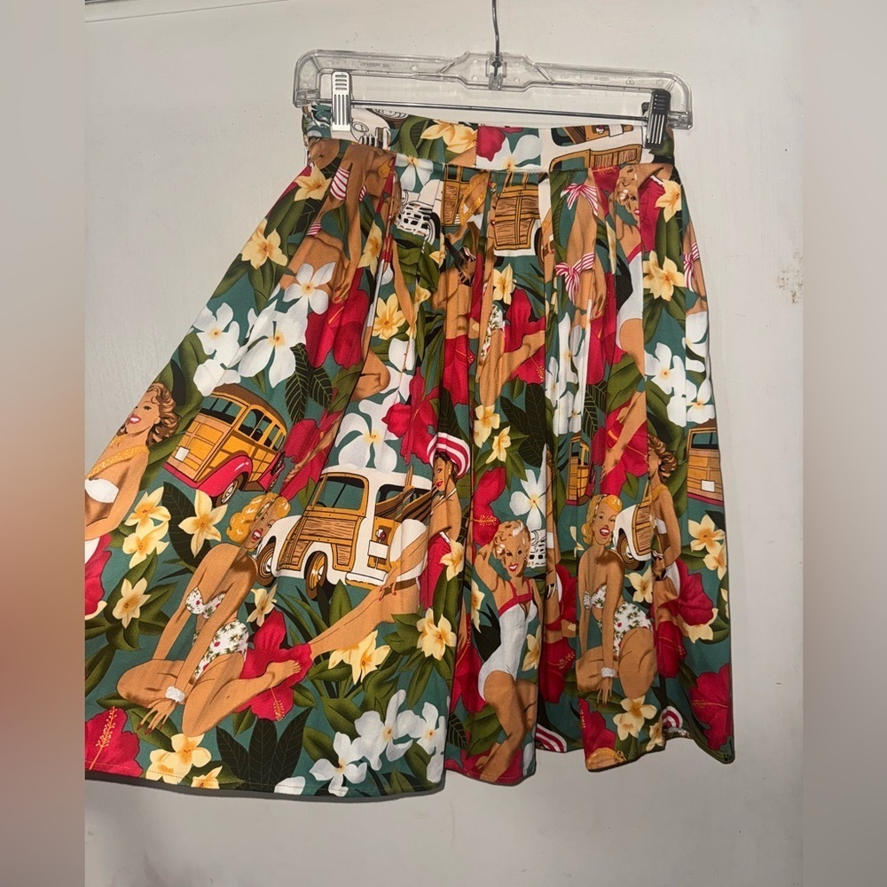 Retro Pinup Girl Floral Circle Skirt by Grace Karin Size small - Picture 3 of 14